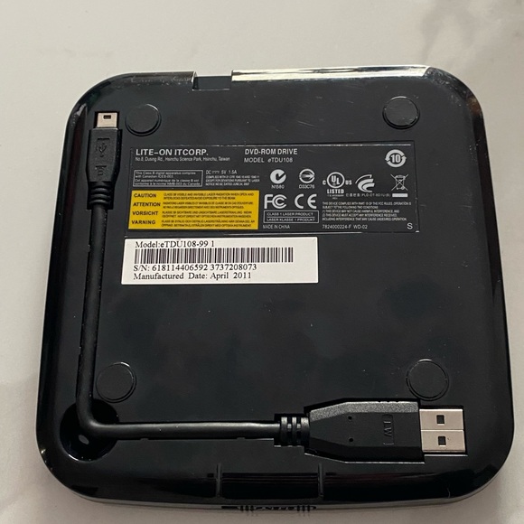 LITE-ON Black USB 2.0 Interface External DVD Drive - Model eTDU108 W/ Cord - Picture 3 of 10